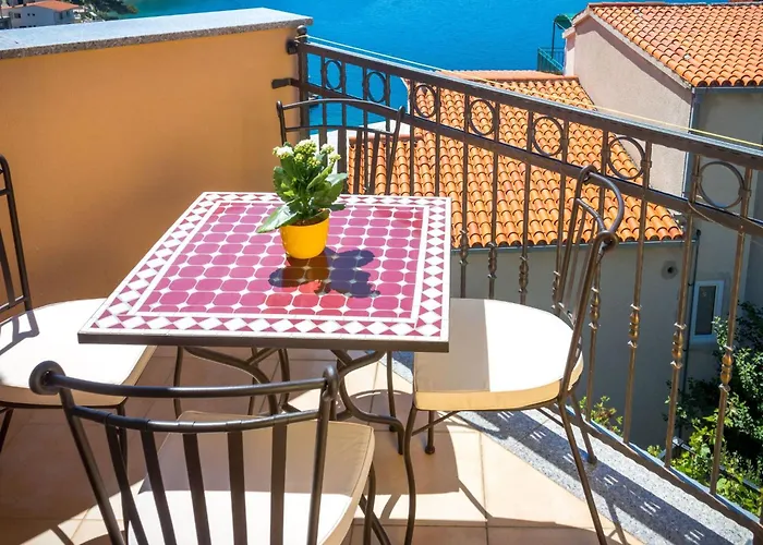 Apartment Im Zweiten Stock Mit Balkonen By Interhome *