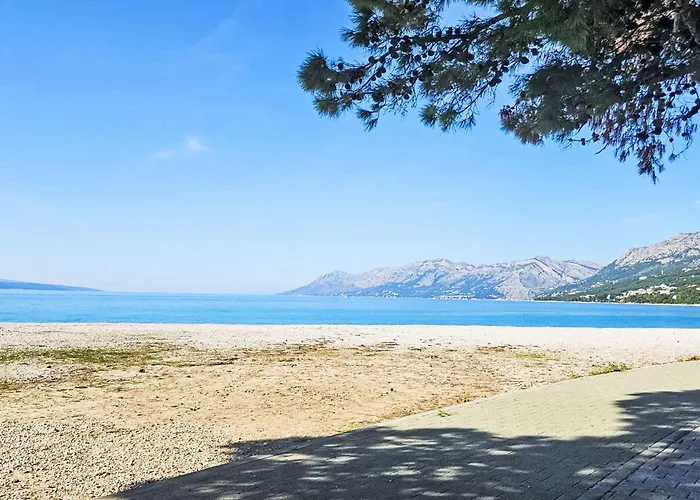 Im Zweiten Stock Mit Balkonen By Interhome Apartment *